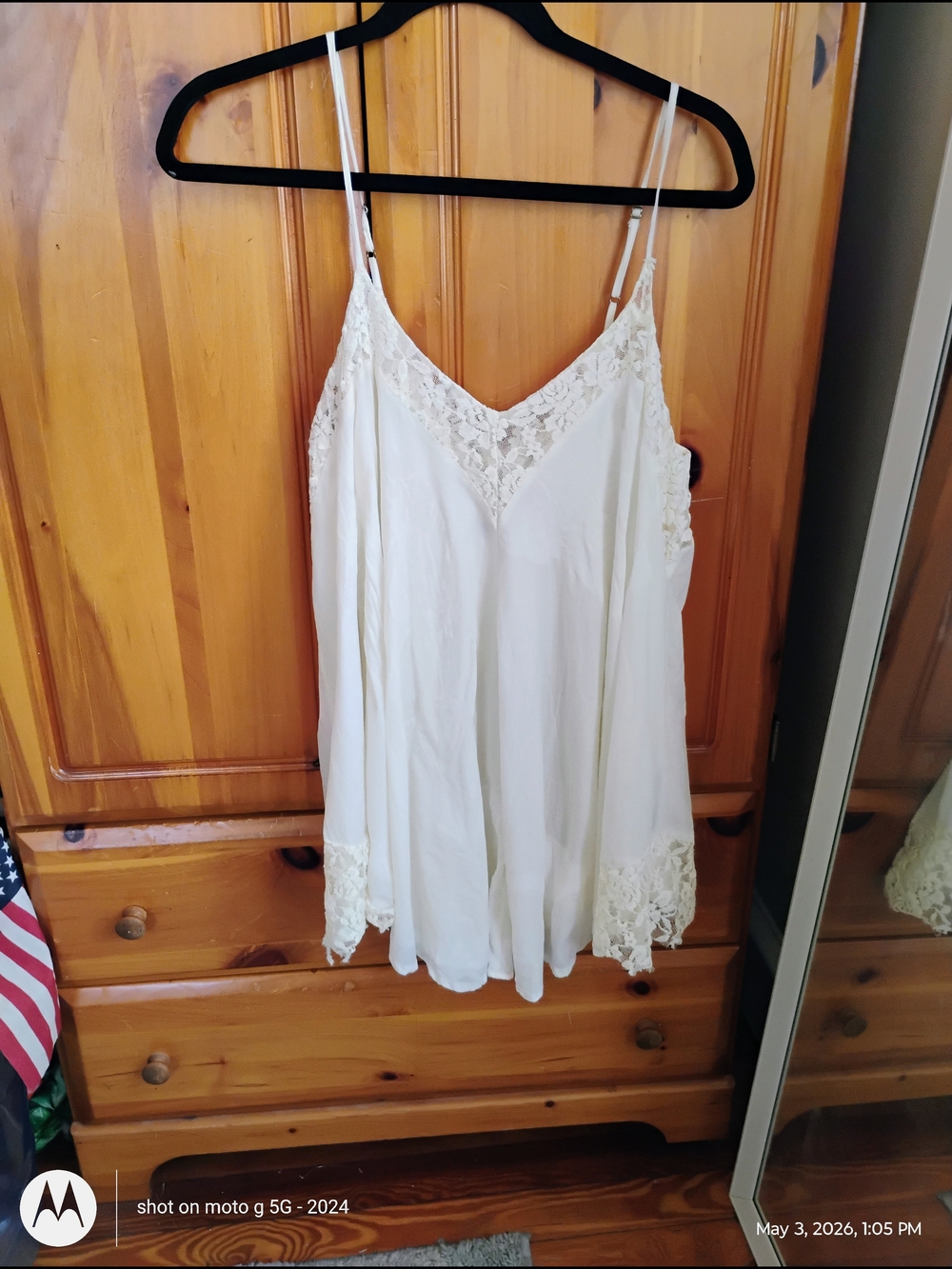 Forever 21 Cream Lace Trim Spaghetti Strap Tank Top
